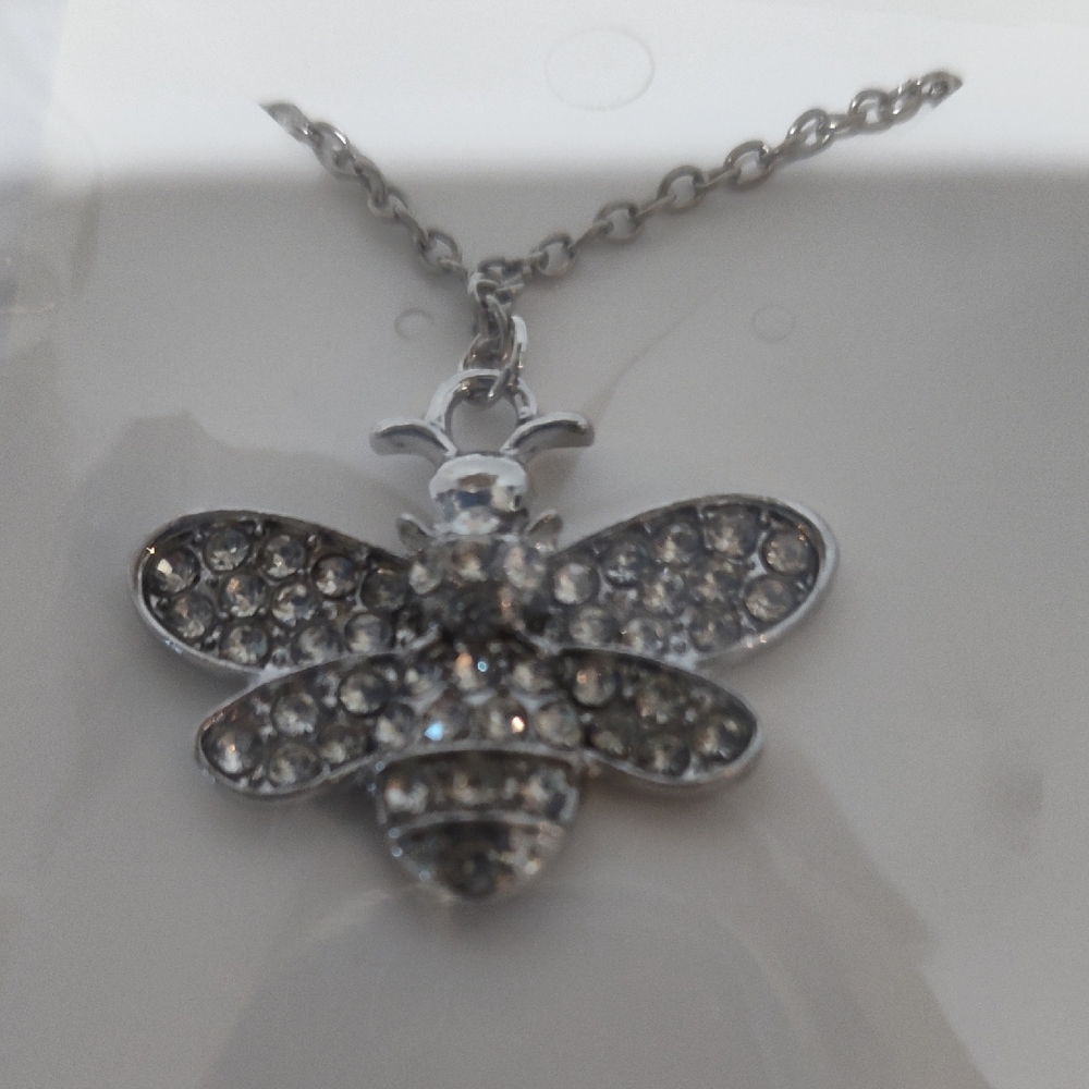 Elegant Silver Bee Pendant Necklace